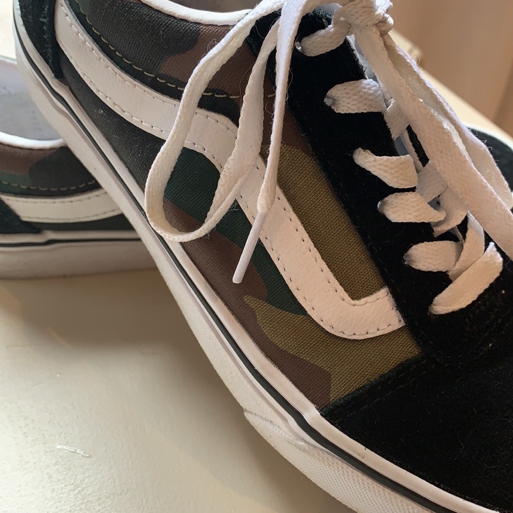 OLD SKOOL VANS
